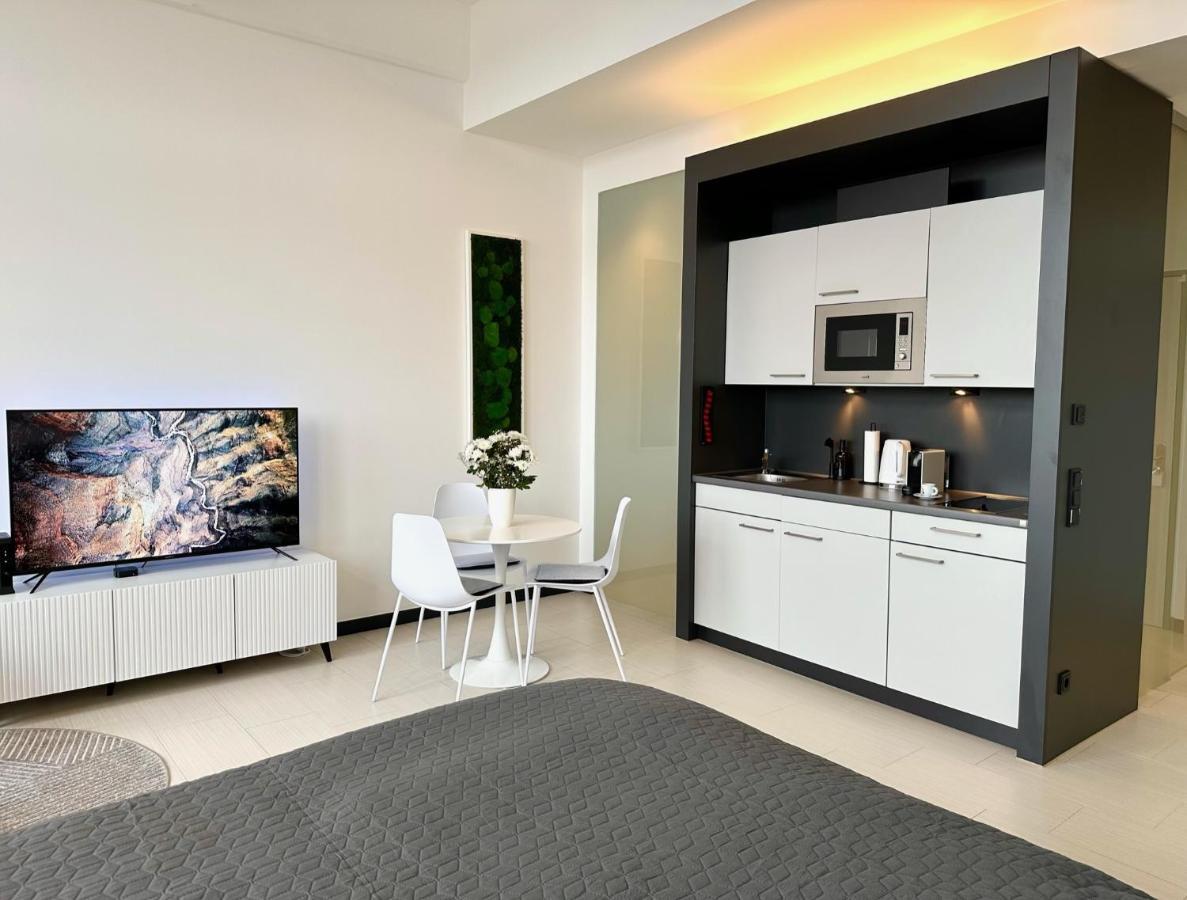 Meos 1 -Zentrum-Balkon-Parkplatz-Gym-Uniklinik Leipzig Exteriör bild